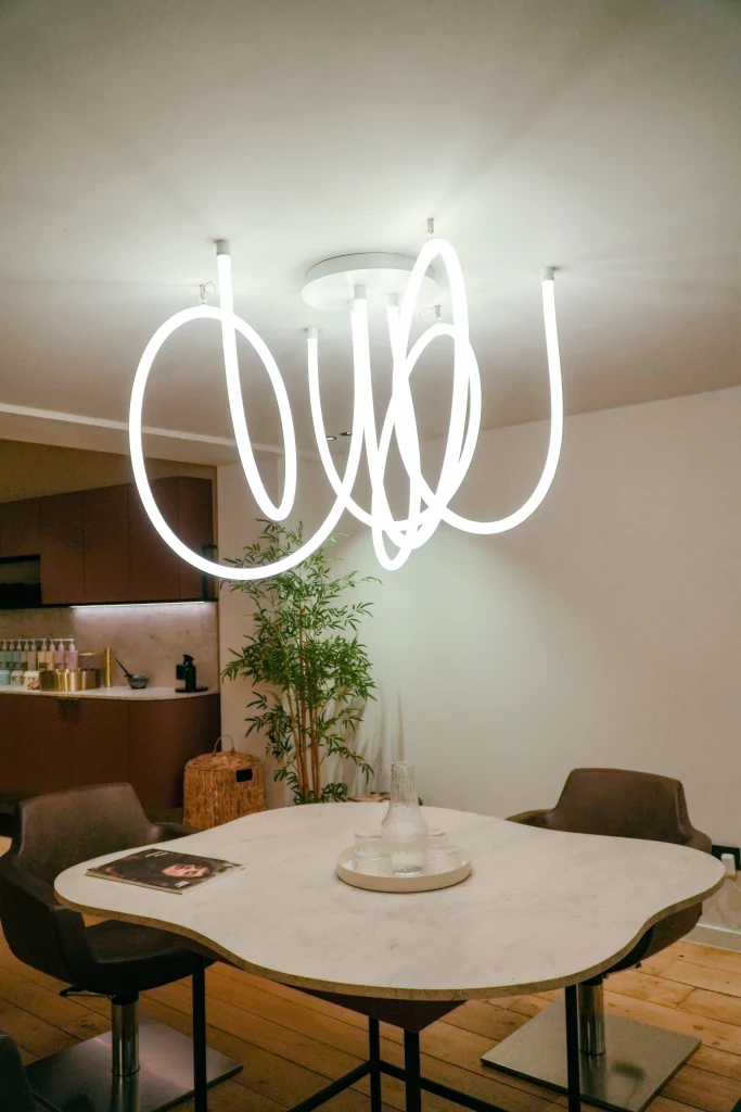 Salon Guizado, Wavre